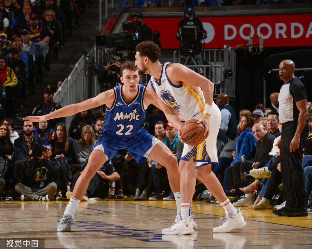 並引發廣泛 並引發廣泛